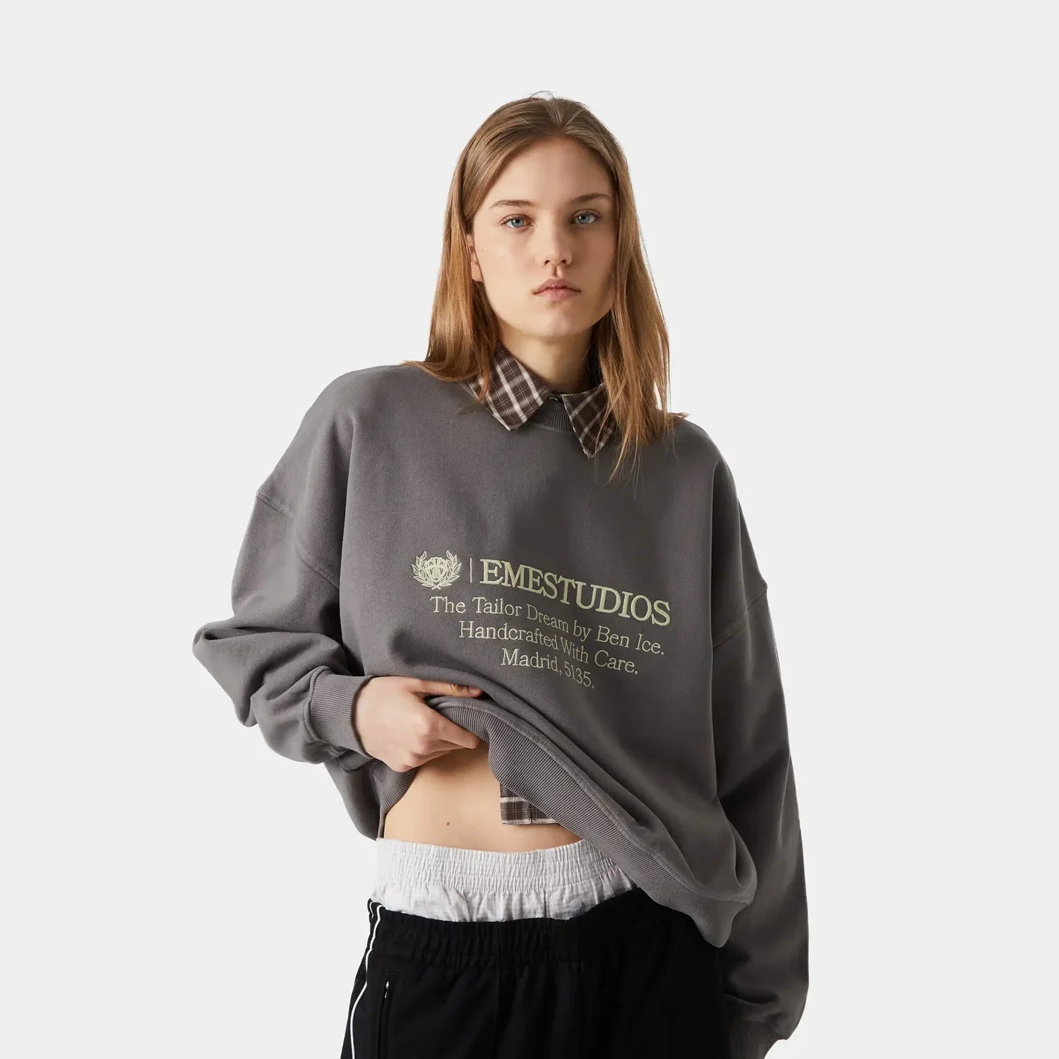 Institution Laurel Crewneck