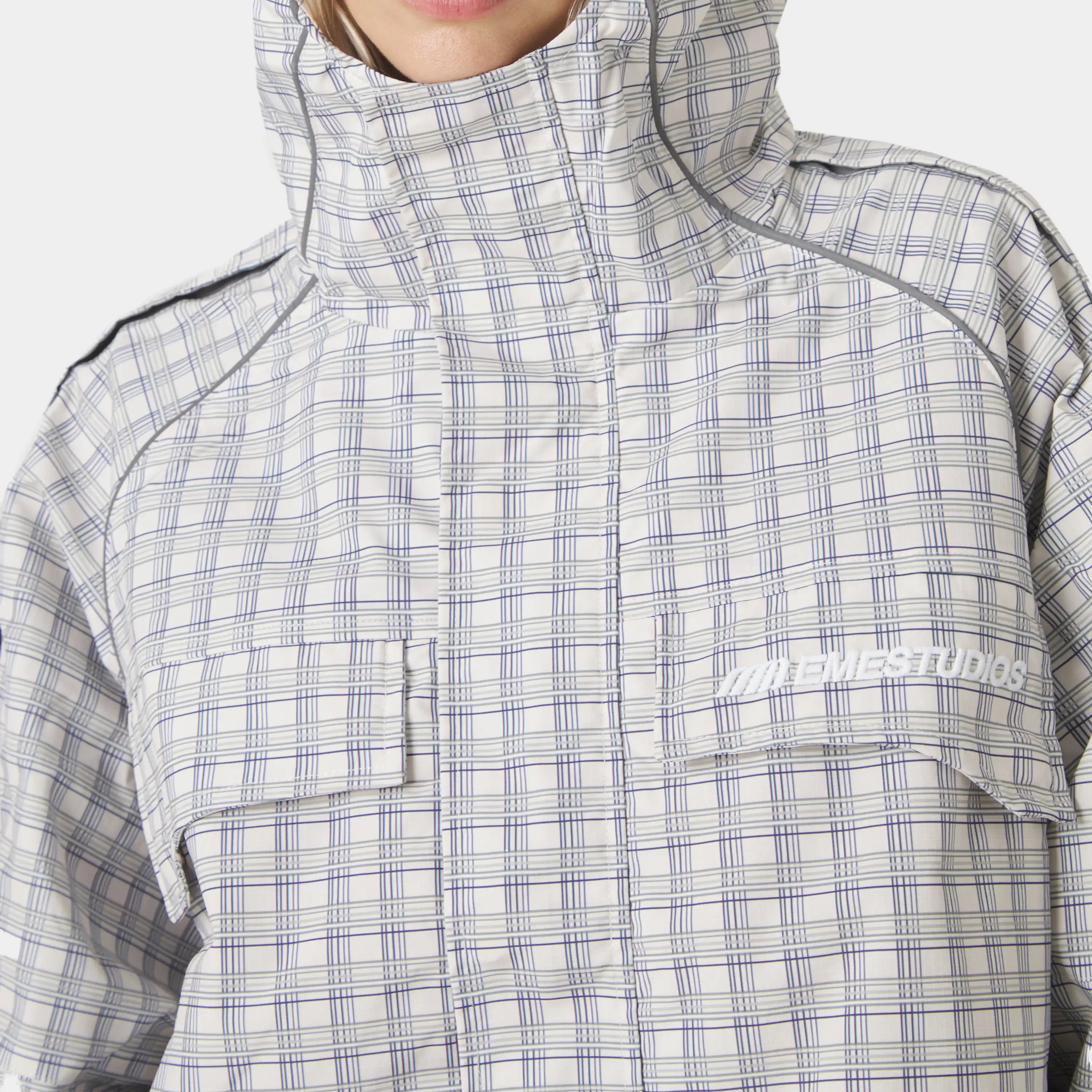 Echo Off Sand Windbreaker