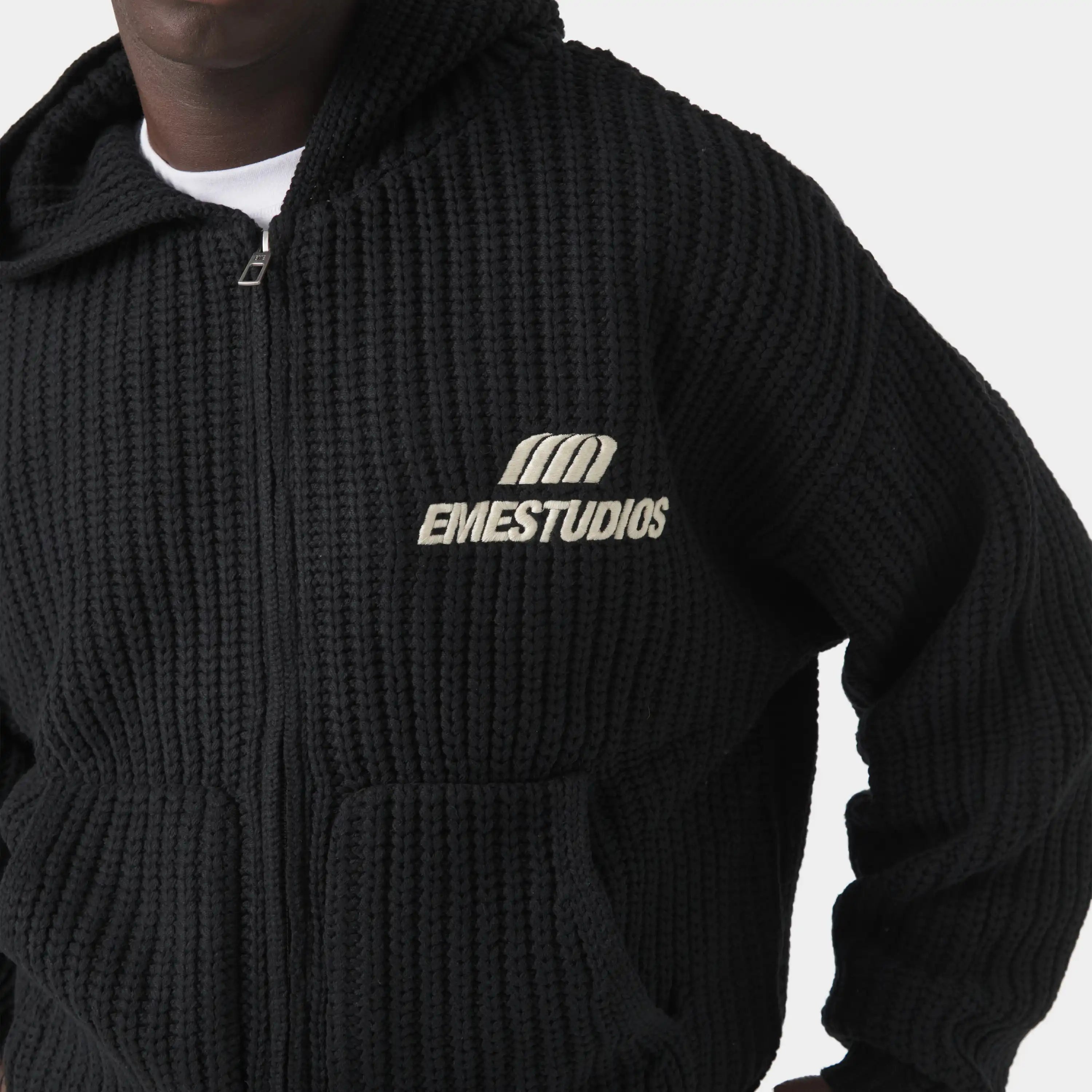 Globe Shadow Zipper Knit