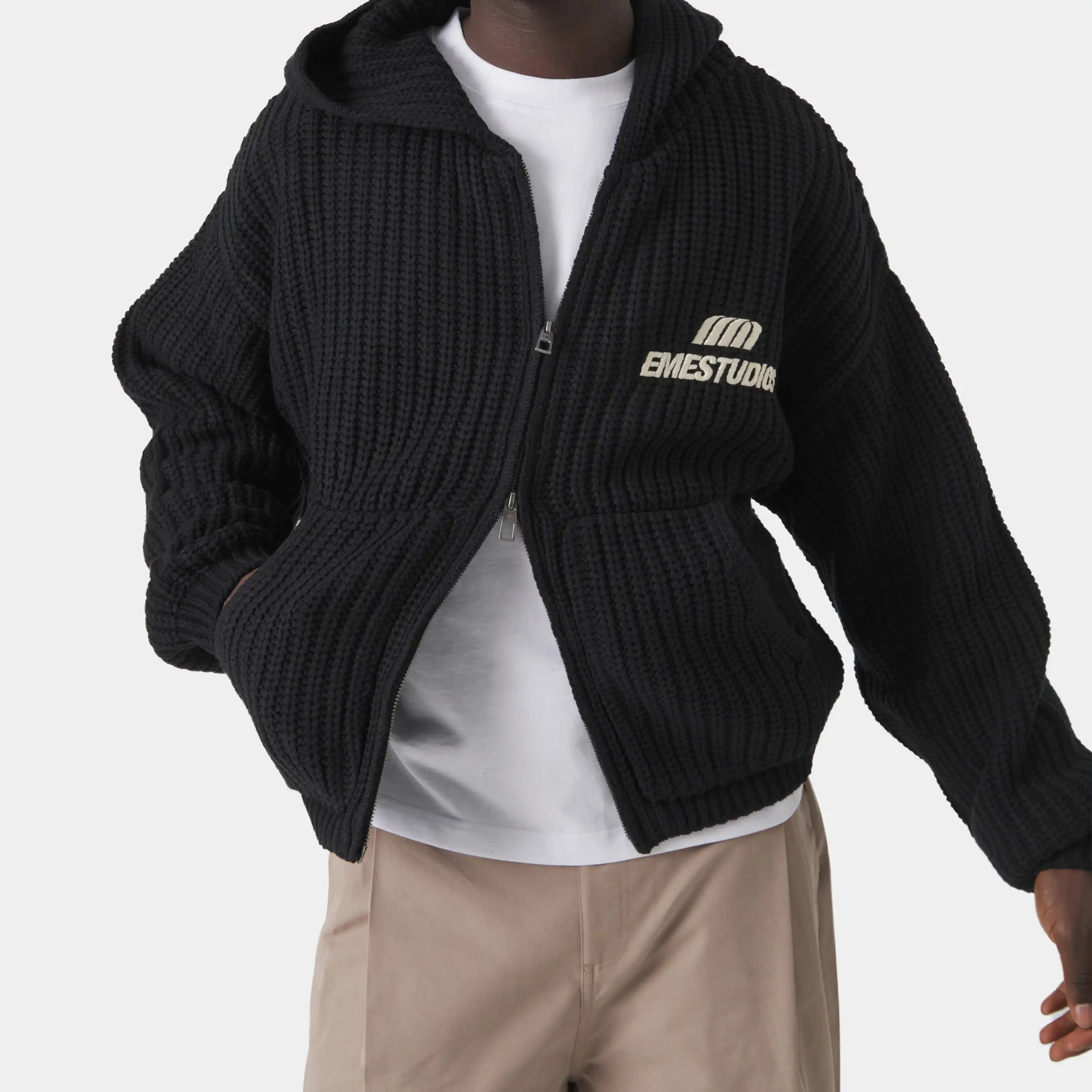 Globe Shadow Zipper Knit