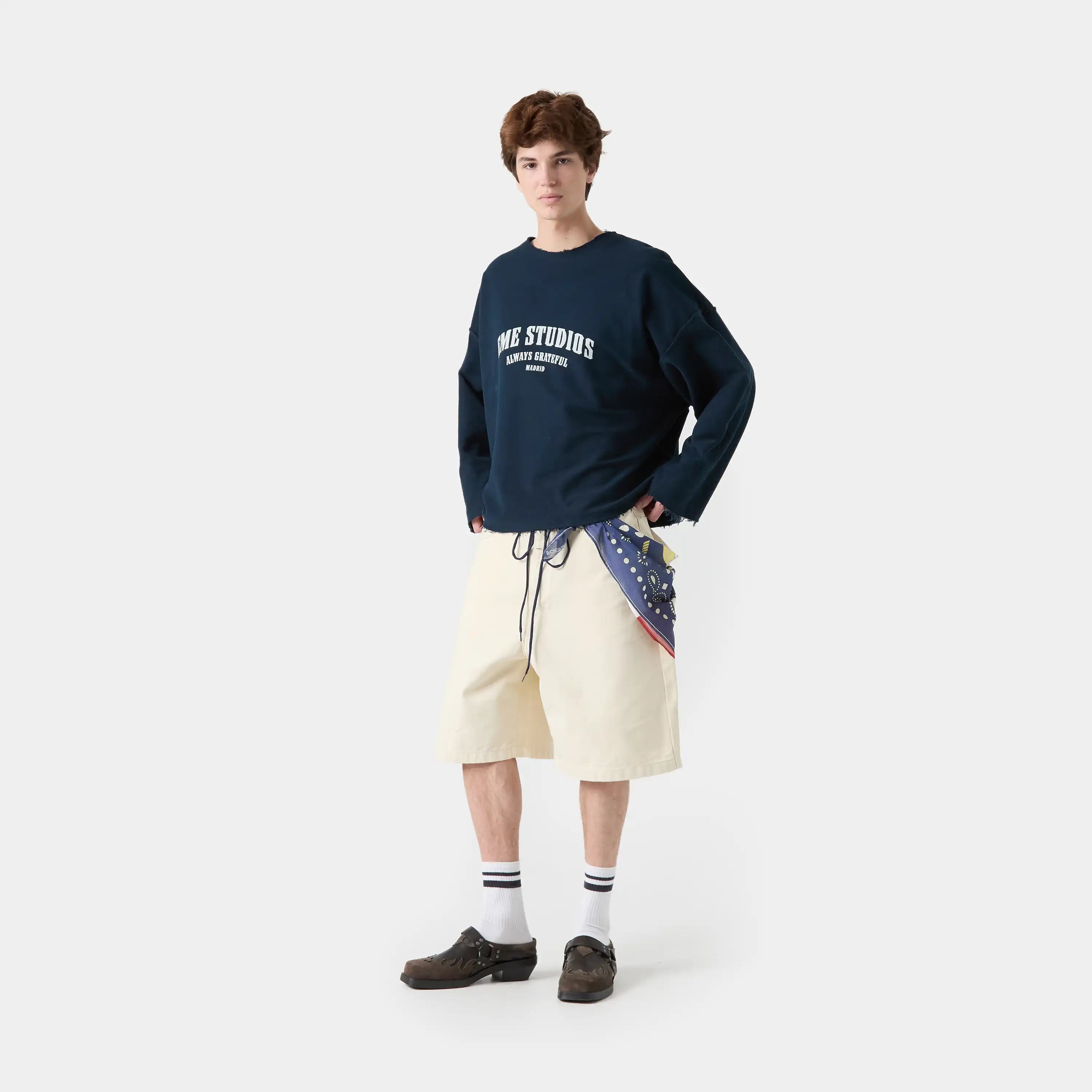 Suty Reverse Navy Crewneck