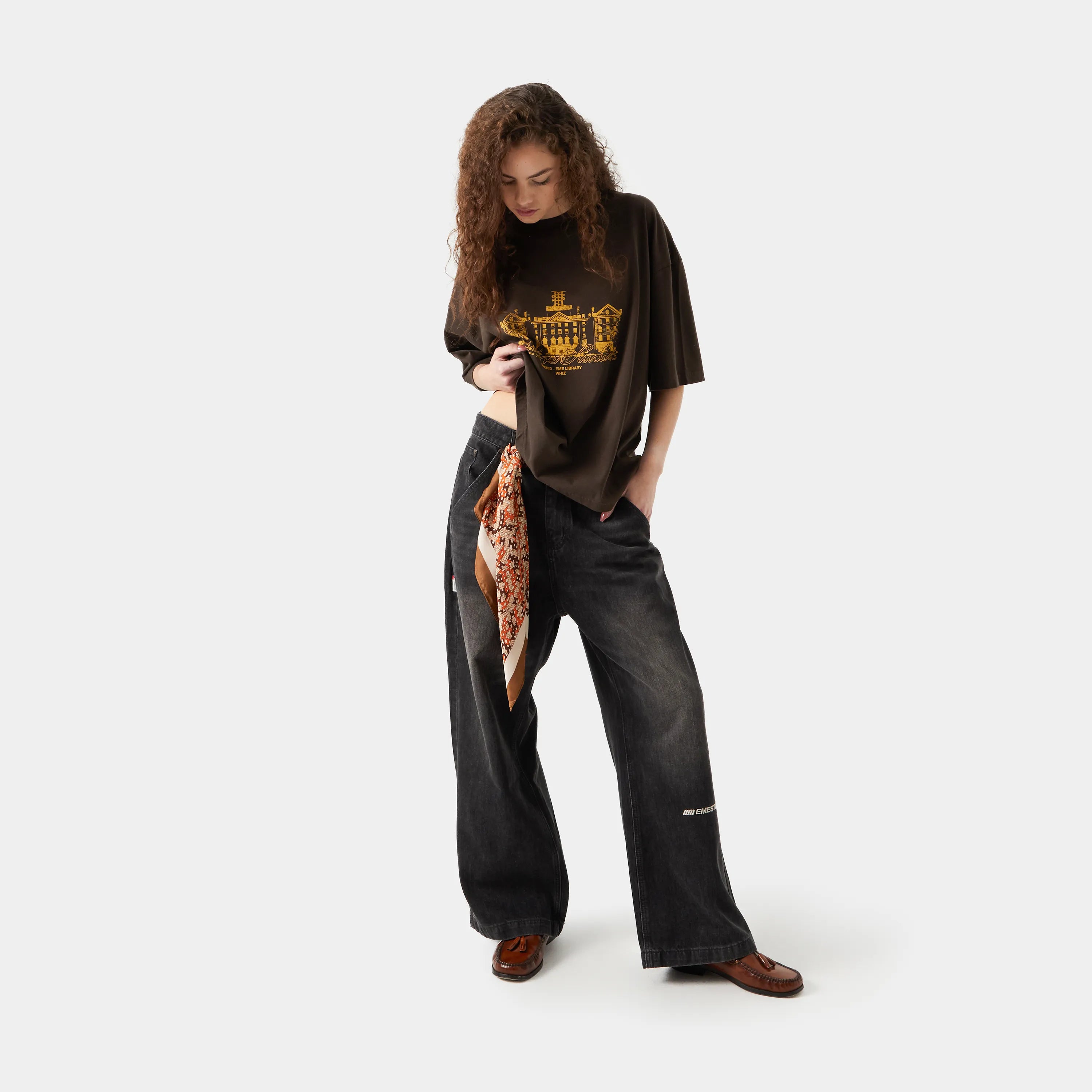 Book Muddy Oversized Tee