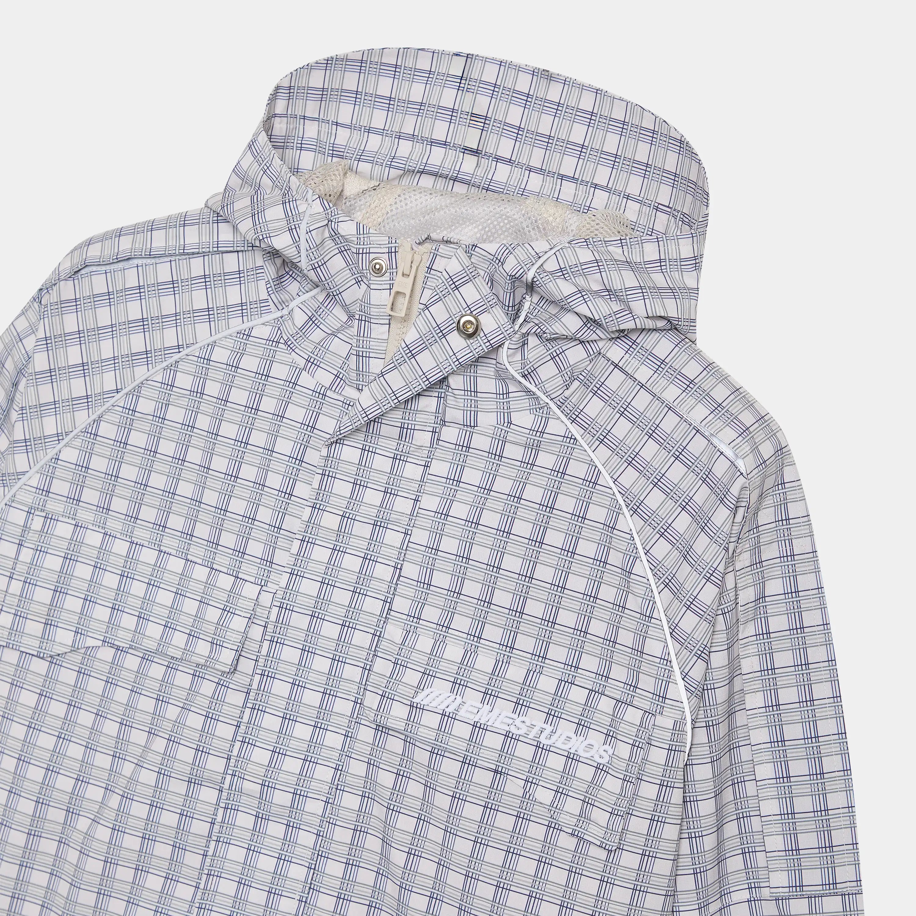 Echo Off Sand Windbreaker