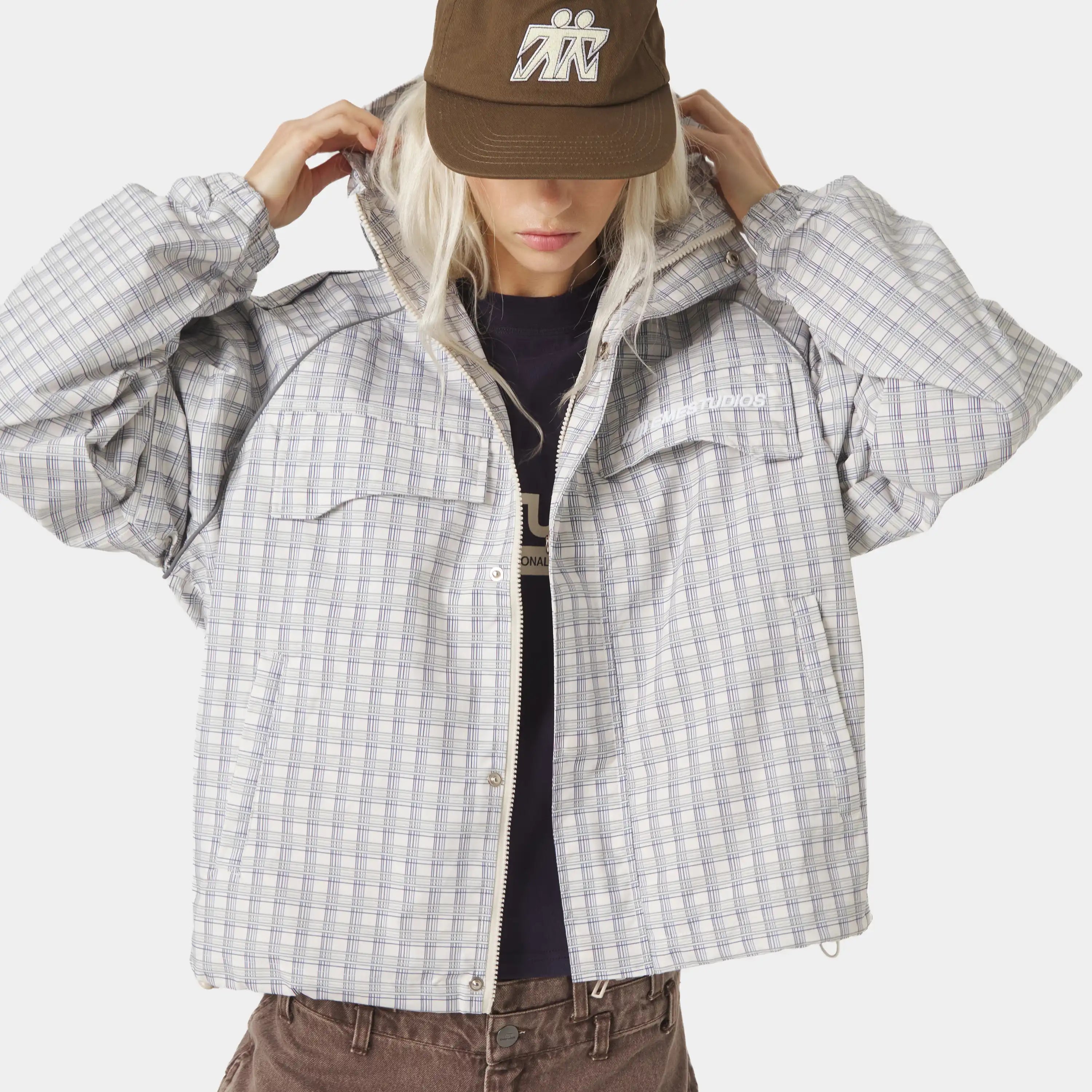 Echo Off Sand Windbreaker