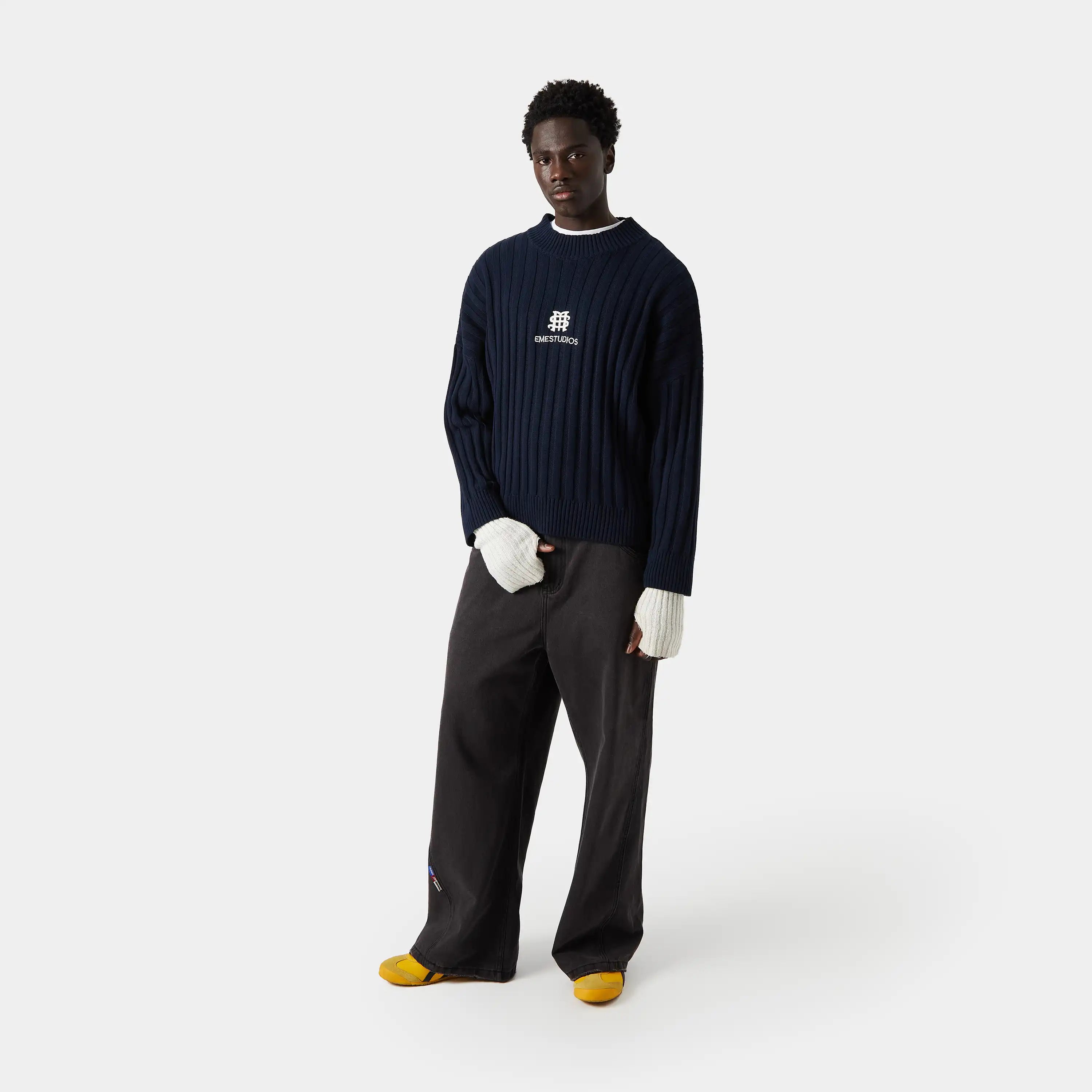 Badge Navy Knit