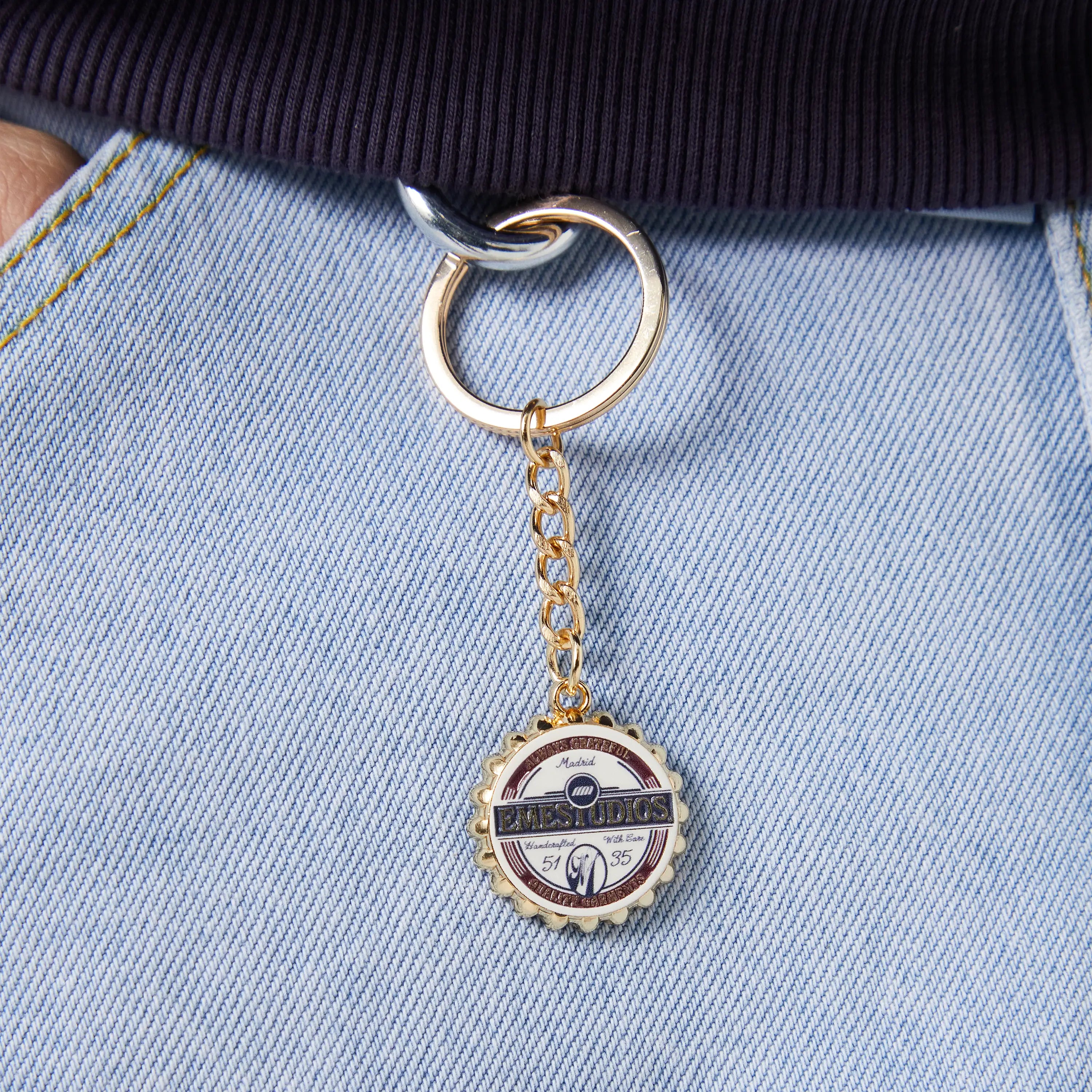 Frisona Bottle Keychain